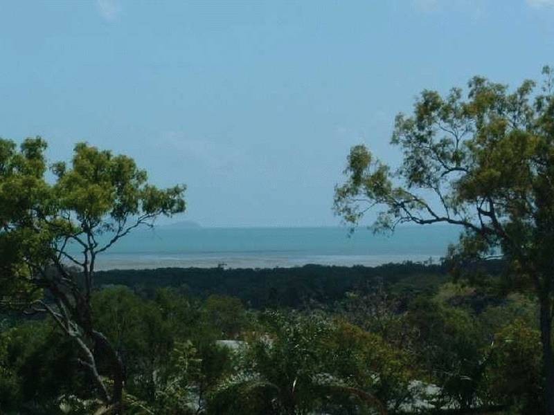 Whitehaven Views Estate, Cannonvale QLD 4802
